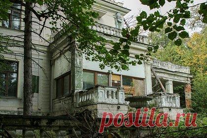 Подмосковная дача Сталина ушла с молотка. Кто ее купил и зачем?. Новым владельцем бывшей дачи Иосифа Сталина, расположенной в Мытищинском округе Московской области, стало ООО «Консалтинг и право» из Краснодарского края. Исторический объект недвижимости организация, оказавшаяся единственным участником торгов, приобрела за начальную цену в 403,5 миллиона рублей.