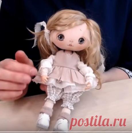Подробный видео МК по куколке Стасе от Елены Вылегжаниной!
Славная малышка, не правда ли )))
Школа Панпина.