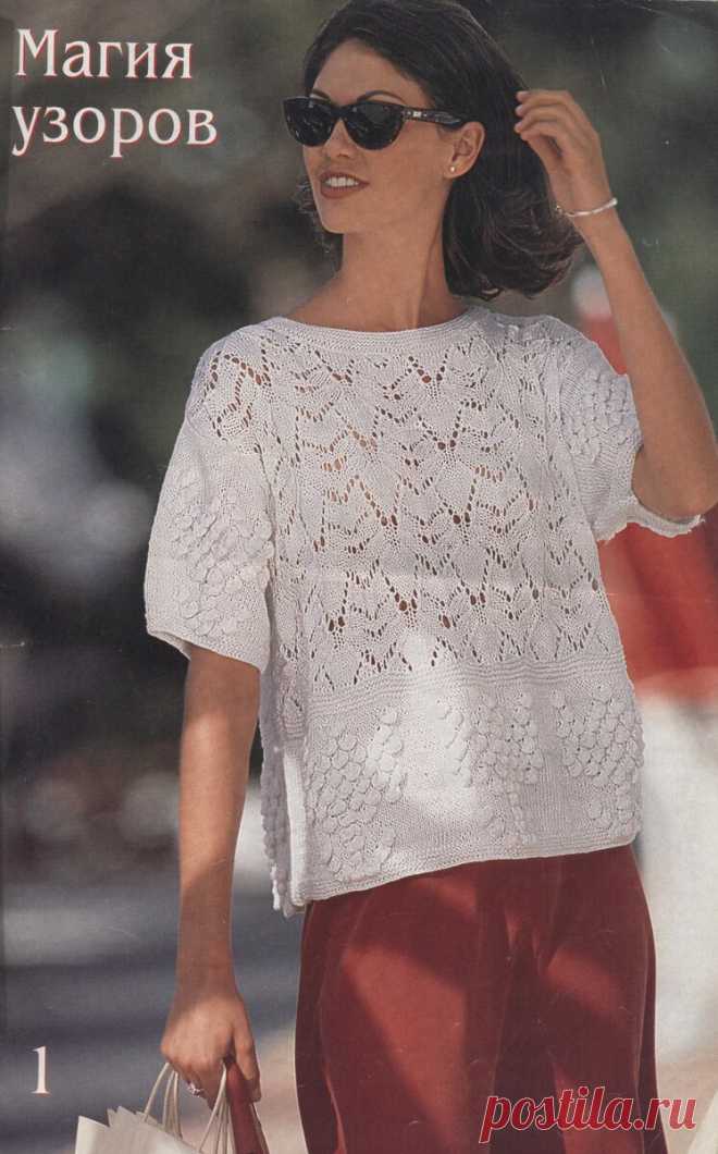 Шикарные модели спицами на лето + схемы и описание! ВЯЖИТЕ С УДОВОЛЬСТВИЕМ!  Вязаные вещи всегда в моде, ведь ручная работа ценится высоко, а в этом сезоне особенно актуальны вещи связанные спицами. Вязанные вещи можно носить не только летом, но и в любое другое время года.
В этой статье мы собрали для вас коллекцию красивых летних моделей, которые вы сможете связать спицами с подробным описанием и схемами.
1. Летний топ спицами с ажурными вставками
Такой топ связан из пряжи белого цвета. Ажур…