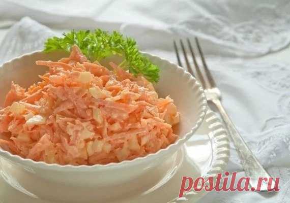 Салат из моркови и плавленого сыра с чесноком