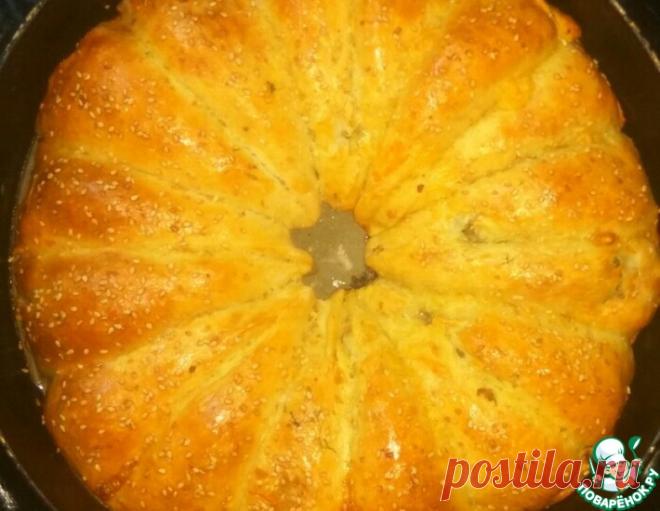 Дрожжевой пирог с мясом и сыром – кулинарный рецепт