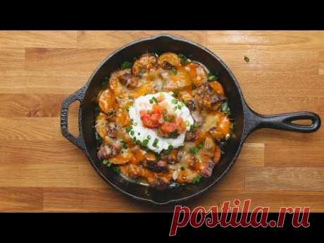 Your Cast Iron Skillet Will Never Be The Same After You Make These Steak And Potato Nachos