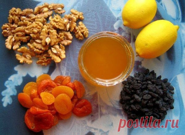 «ГОРЮЧАЯ» СМЕСЬ ДЛЯ ЗДОРОВЬЯ

Смесь получается именно «горючей» ― бодрость на весь день и хорошая работа сердца обеспечены! Очищает кровь, очень хорошо помогает укрепить иммунитет. Если разобрать каждый компонент, то это просто панацея: курага ― источник калия, чернослив ― оздоравливает кишечник, изюм ― питает мозг, орехи ― источник полиненасыщенных жиров, которые снижают риск сердечных заболеваний, в пользе лимона и меда сомневаться не приходится.
Показать полностью...