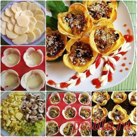 КАРТОФЕЛЬНЫЕ ЦВЕТОЧКИ-КОРЗИНОЧКИ С НАЧИНКОЙ 🌼 
Ингредиенты: ✔ картофель (среднего размера) — 5 шт. ✔ грибы — 100 г ✔ кабачок - 1/2 шт ✔ перец болгарский — 1-2 шт. ✔ сыр твердый — 100 г (или можно плавленый сырок) ✔ желток — 2 шт. ✔ соль ✔ кунжут (для украшения) ✔ растительное масло 
Приготовление: 
1. Картофель очистим, нарежем тонкими пластинками и положим в холодную воду минут на 15-20 для размягчения. 
2. Можно и не размягчать в воде - в этом случае картофельные листик...