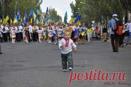 (3) ГУЦУЛЬСЬКІ АНЕКДОТИ.ЛАГІДНА УКРАЇНІЗАЦІЯ.