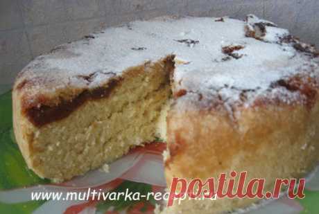 Кекс в мультиварке с яблоками и корицей