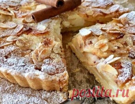 Не только шарлотка: топ-5 самых популярных яблочных пирогов россиян Статья автора ««Едим Дома» с Юлией Высоцкой» в Дзене ✍: Яблочная пора — время, когда хозяйки особенно активно пекут, ведь именно так свежий урожай уходит "на ура".