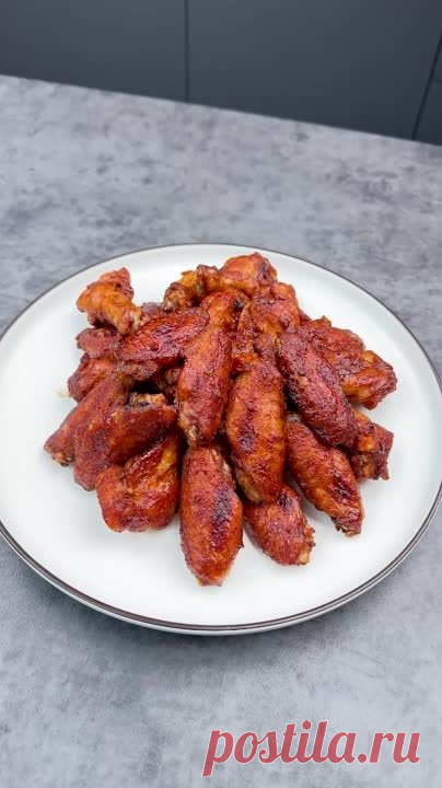 Запеченые куриные крылышки в медово-соевом соусе