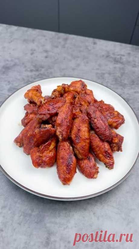 Запеченые куриные крылышки в медово-соевом соусе