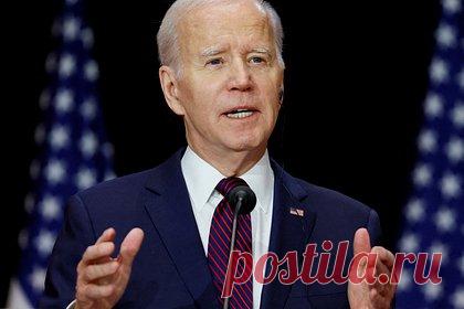 Байден прокомментировал стрельбу в школе шуткой про мороженое. Президент США Джо Байден начал выступление о стрельбе в частной христианской школе в Нэшвилле, штат Теннесси, с шутки про мороженое. Затем глава Белого дома заявил, что информация о причинах и обстоятельствах происшествия уточняется. Он также выразил благодарность сотрудникам правоохранительных органов.