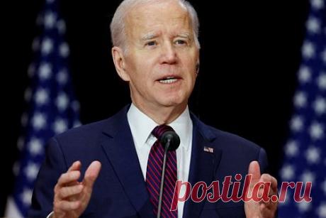 Байден прокомментировал стрельбу в школе шуткой про мороженое. Президент США Джо Байден начал выступление о стрельбе в частной христианской школе в Нэшвилле, штат Теннесси, с шутки про мороженое. Затем глава Белого дома заявил, что информация о причинах и обстоятельствах происшествия уточняется. Он также выразил благодарность сотрудникам правоохранительных органов.