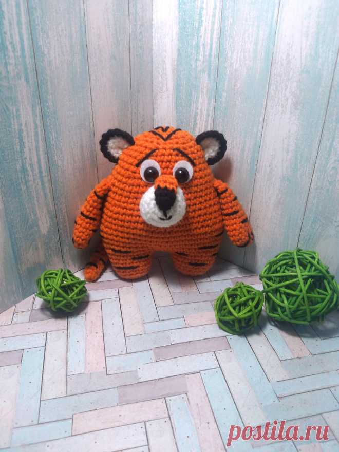 PDF Тигрёнок Толстячок крючком. FREE crochet pattern; Аmigurumi animal patterns. Амигуруми схемы и описания на русском. Вязаные игрушки и поделки своими руками #amimore - тигр, тигренок из обычной пряжи, котик, кот, кошечка, кошка, котенок.