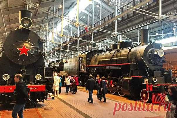 7 новых музеев Петербурга

Эрмитаж, Кунсткамера, Русский музей — по желанию можете продолжить список уже классических обязательных пунктов культурной программы горожанина. Но есть в Петербурге новые выставочные залы, в которых были пока немногие: от гигантского музея паровозов до хранилища маяков на территории форта.

1. Музей железных дорог России
Показать полностью…