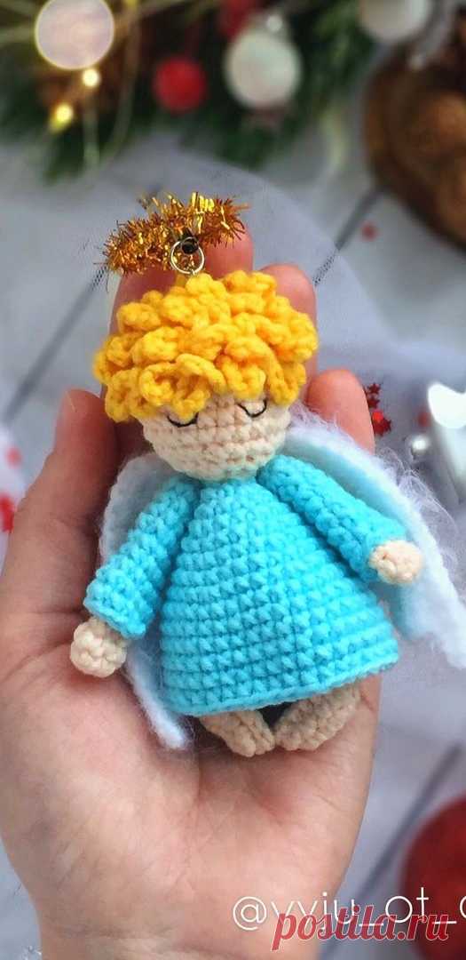 PDF Рождественский ангел крючком; FREE crochet pattern; Аmigurumi doll patterns. Амигуруми схемы и описания на русском. Вязаные игрушки и поделки своими руками #amimore - ангел, ангелок, ангелочек, кукла, куколка, Рождество.