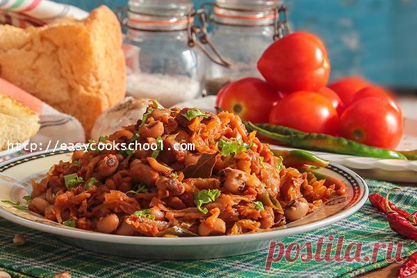 Постная тушеная капуста с грибами и фасолью | Легкие рецепты