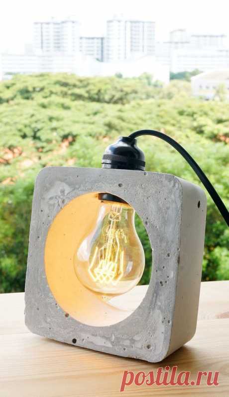 Eclipse Bedside Concrete Lamp