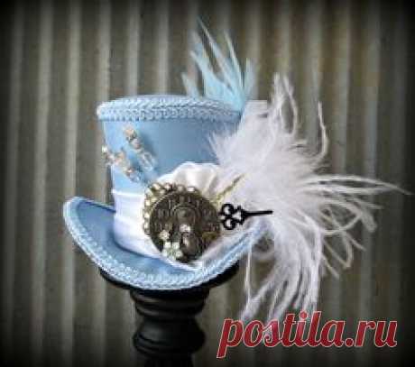 Alice's Mini Top Hat, Mad hatter Hat, Alice in Wonderland Mini Top Hat, Baby Blue Lock and Cog, Tea Party Hat, Mad Tea Party, Steampunk hat