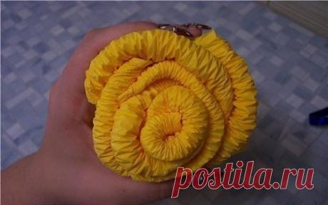 Роза из салфеток для украшения стола