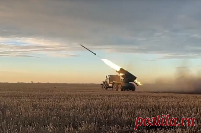 ВС РФ поразили пункты размещения ВСУ в Краматорске и Запорожье. Также удары были нанесены по объектам украинских войск в Курахово и Днепропетровской области.