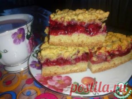 Тёртый пирог с вишней