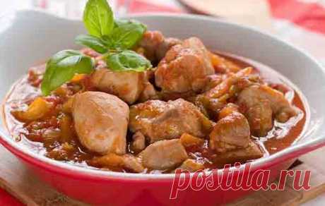 Гуляш из куриного филе - Кулинарные рецепты 