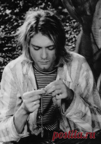 Четверка звезд, которых сложно заподозрить в пристрастии к вязанию | КУЧА ИДЕЙ | Яндекс Дзен