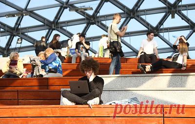 "Известия": самозанятые с 2026 года смогут делать взносы в Соцфонд на больничные. В Минтруда сообщили газете, что эта инициатива проходит межведомственное согласование