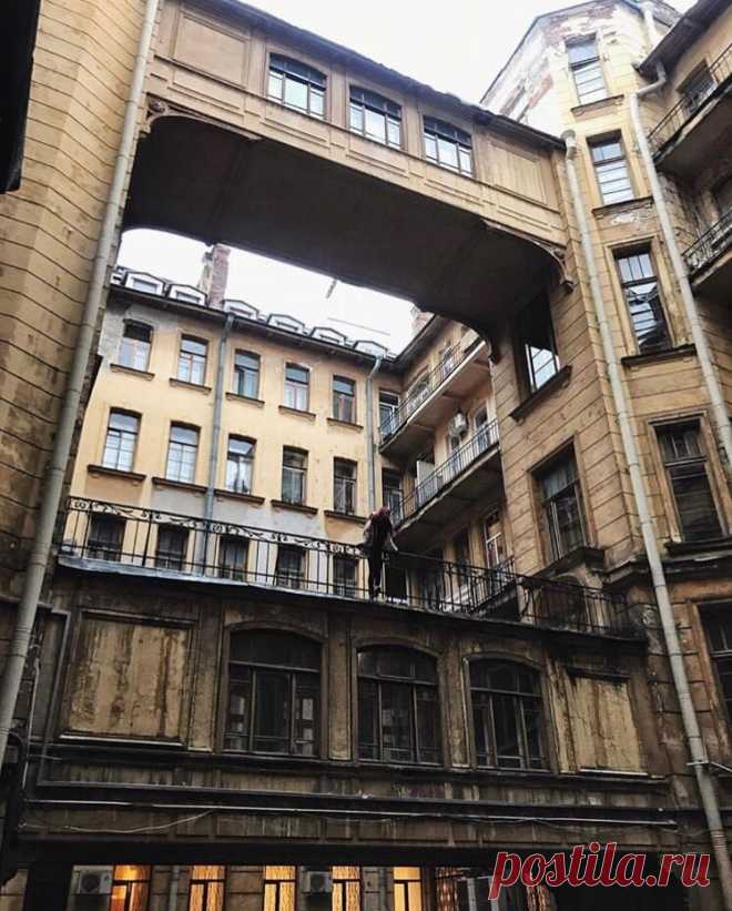 Доходный дом Бака. Санкт-Петербург