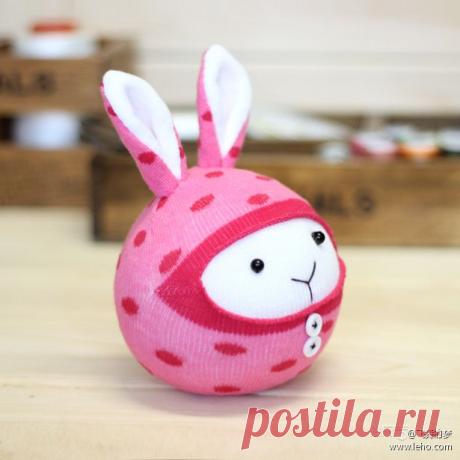 Зайчики из носочков | Эфария