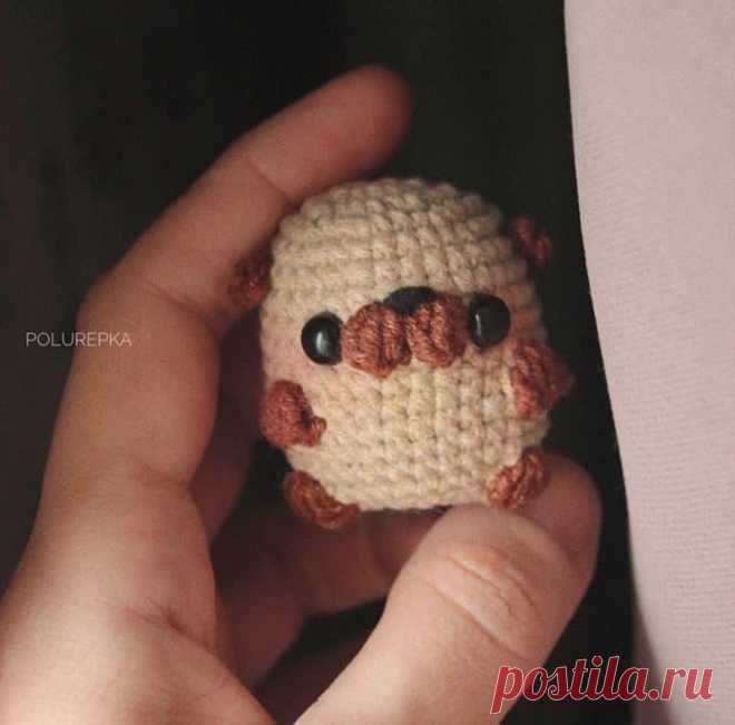 Мини-мопсик крючком. Амигуруми схемы и описания. Автор: @polurepka.workshop | IRINELY.ART