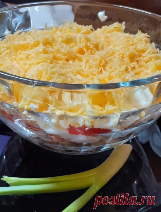 Салат с копченой курицей