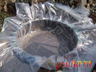 Как сделать декоративный прудик из старой покрышки..