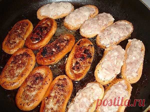 "Сушки на закуску"
Записки шеф-повара


Ингредиенты:
- Сушка "челночок" (только не баранки и не бублики),и конечно не сладкие...
- Мясной фарш
- Лук или чеснок
- Яйцо
- Молоко.