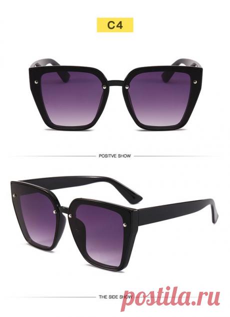 Солнцезащитные черные очки-трапеции с дымчатой линзой-накладкой за 198 грн. | Шафа