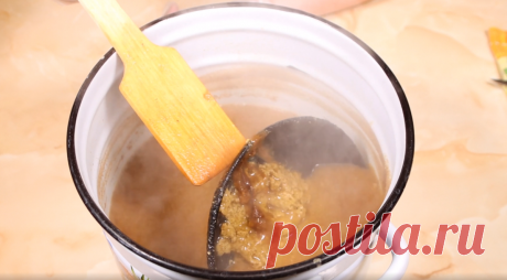 Очистила сковороду с толстым нагаром. Пришлось приготовить специальный раствор. Описание рецепта в этой статье. | Марина Жукова | Яндекс Дзен