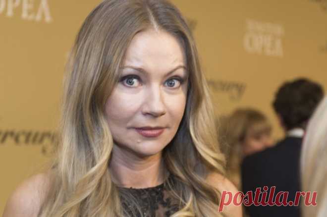 Друг Андрея Миронова Долинский ответил на слова Маши Мироновой об отце. По мнению артиста, Миронов ценил все награды и звания, которые ему присуждали.