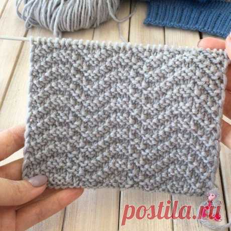 (4) Facebook