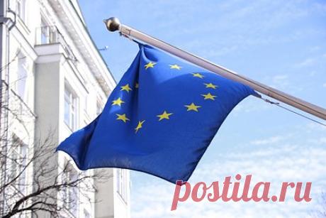 В Европе заявили о нежелании дестабилизации ситуации в России. Ряд глав МИД стран Евросоюза после мятежа лидера ЧВК «Вагнер» Евгения Пригожина на прошлых выходных заявил, что дестабилизация России не в интересах Европы. Некоторые министры на переговорах в Люксембурге в понедельник, 26 июня, рассказали о нежелании дестабилизации ситуации в России.