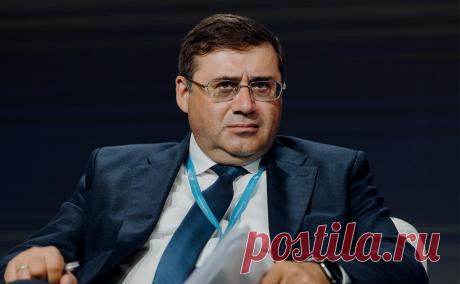 Швецов назвал финансовый рынок «большой скукотой». Значительная часть фондовых торгов обслуживает уже не реальных продавцов и покупателей, считает Сергей Швецов. В будущем благодаря развитию ИИ с него могут уйти посредники в виде брокеров. Глава СПБ Биржи поспорил с ним