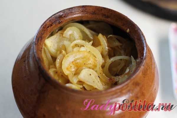 Свинина в горшочках: 3 вкуснейших рецепта с пошаговым фото