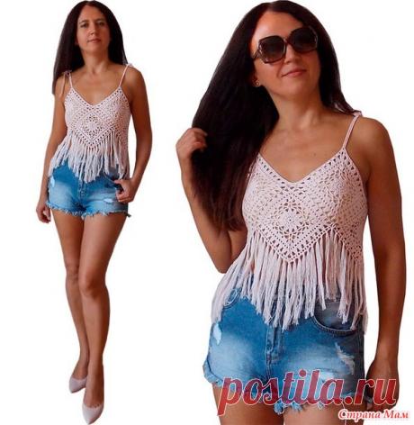 Вязаный крючком кроп топ в стиле Бохо.