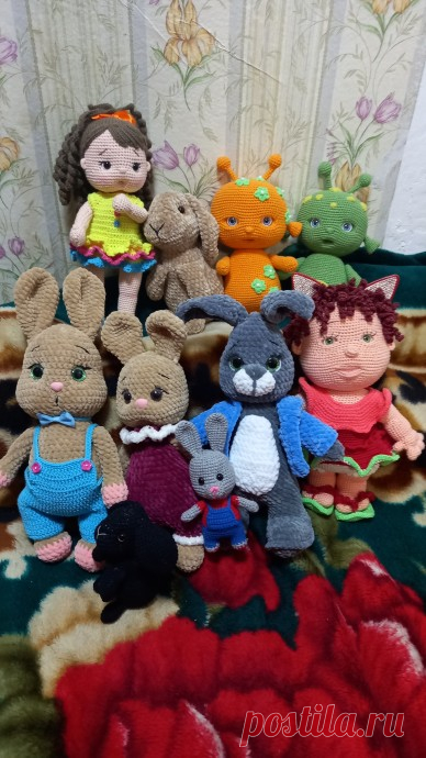 Игрушечки.