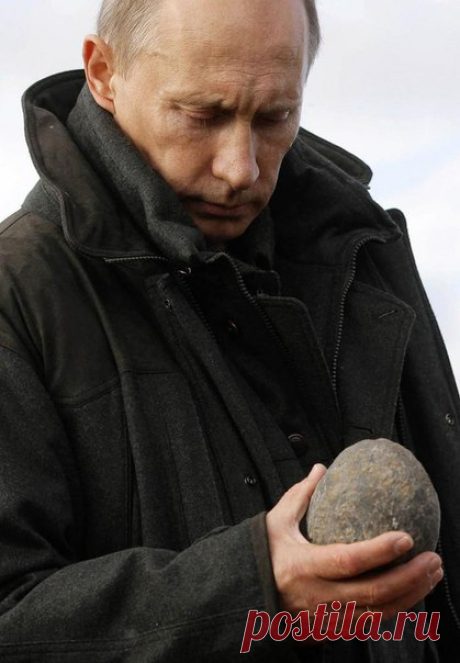 16 лет назад, 26 марта 2000 года, Владимир Путин был избран президентом России Как Владимир Путин смотрит на вещи: