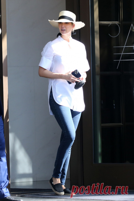 Максимально расслабленный образ Иванки Трамп