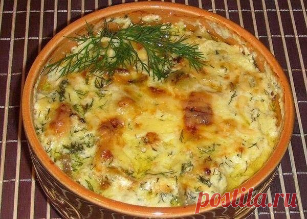 Лучшие кулинарные рецепты: Картошка с курицей и грибами под соусом в глиняных горшочка