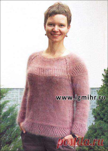 Мягкий, теплый и легкий пуловер-реглан из пушистой ангоры. Спицы