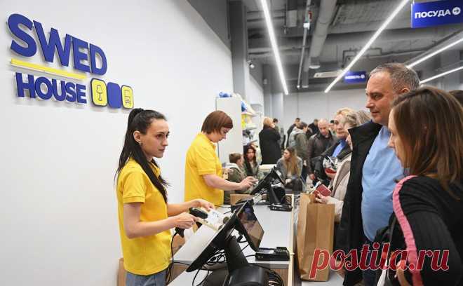 В России открылся первый белорусский магазин с аналогами товаров IKEA. Магазин площадью 330 кв. м заработал в московском ТЦ «Щелковское». Как ожидается, к концу года в Москве откроются десять торговых точек Swed House