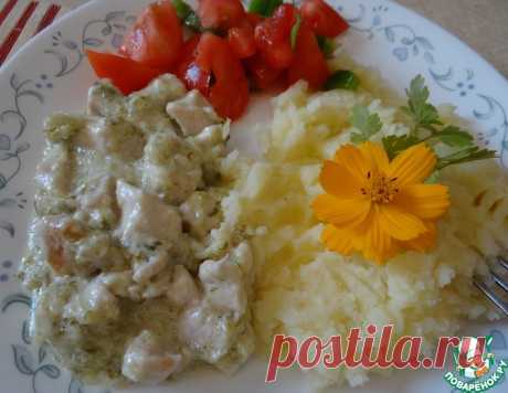 Куриная грудка в соусе из солёных огурцов – кулинарный рецепт