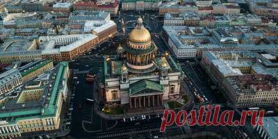 Реальность и вымыслы Петербурга. Об одном из самых мистических городов России. Туманная атмосфера, серость, дождливость, а также огромное количество тайн — все это делает Санкт-Петербург одним из самых притягательных городов страны. Когда-то влиятельные горожане образовывали здесь тайные общества, увлекались черной магией, искали способы бессмертия, познания себя и мира. Все это не может не вызывать множества домыслов и мифов. Вместе с учеными попытаемся отделить правду от выдумок на примере…