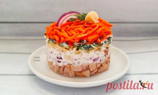 Рецепт вкусного салата «Карусель»: сразу и не поймешь, из чего он сделан, а попробуешь оторваться сложно Очень вкусно, а главное просто и доступно! Сразу и не поймешь, из чего сделан салат, а когда пробуешь оторваться невозможно! Вкусно! Я такой салат попробовала у подруги в гостях, мы отмечали ее...